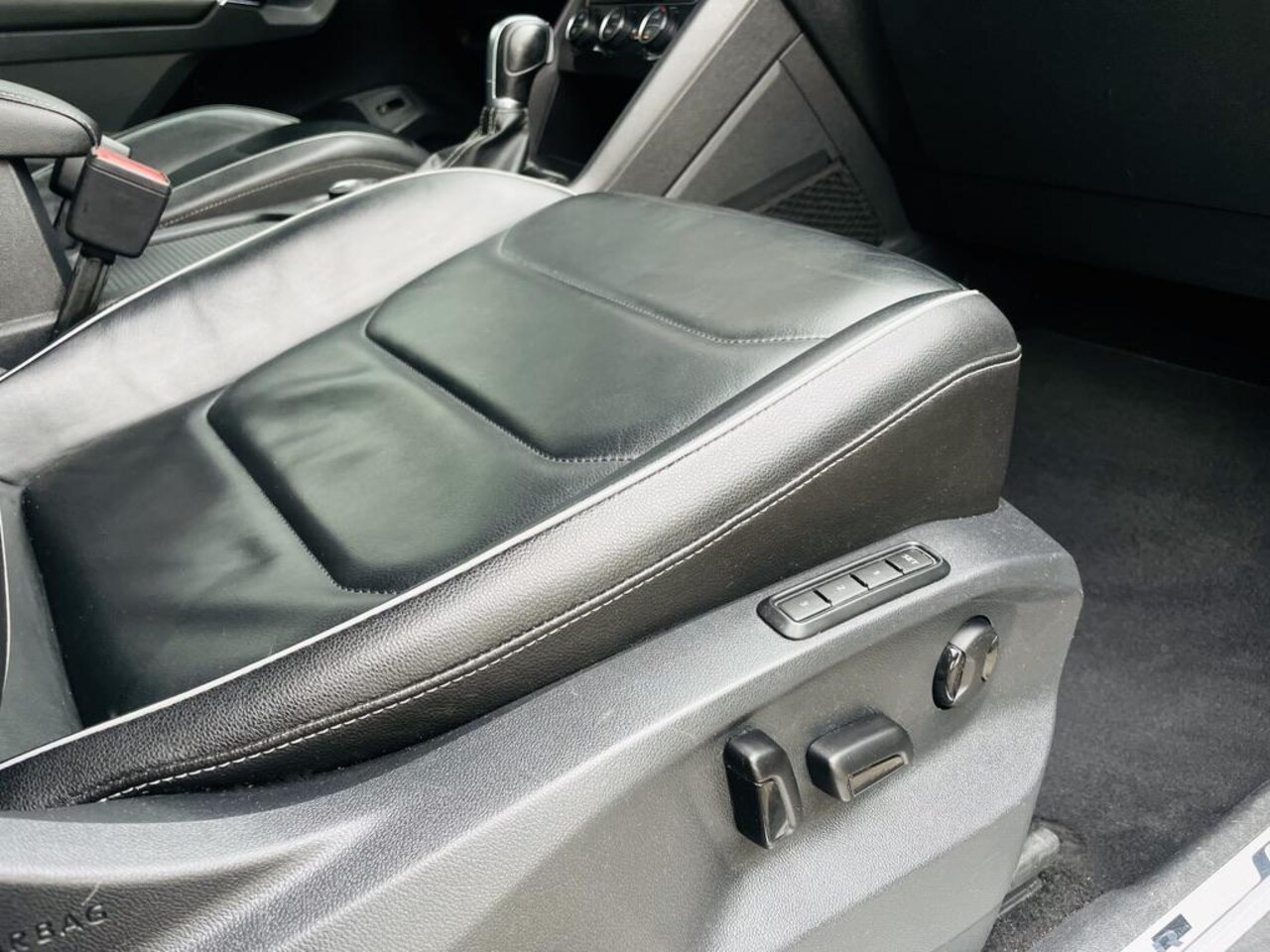 Volkswagen Tiguan - 2.0 TSI 4Motion Highline | 3 x R-line | Pano | Carplay / Android Auto | Dynaudio | HUD | 2