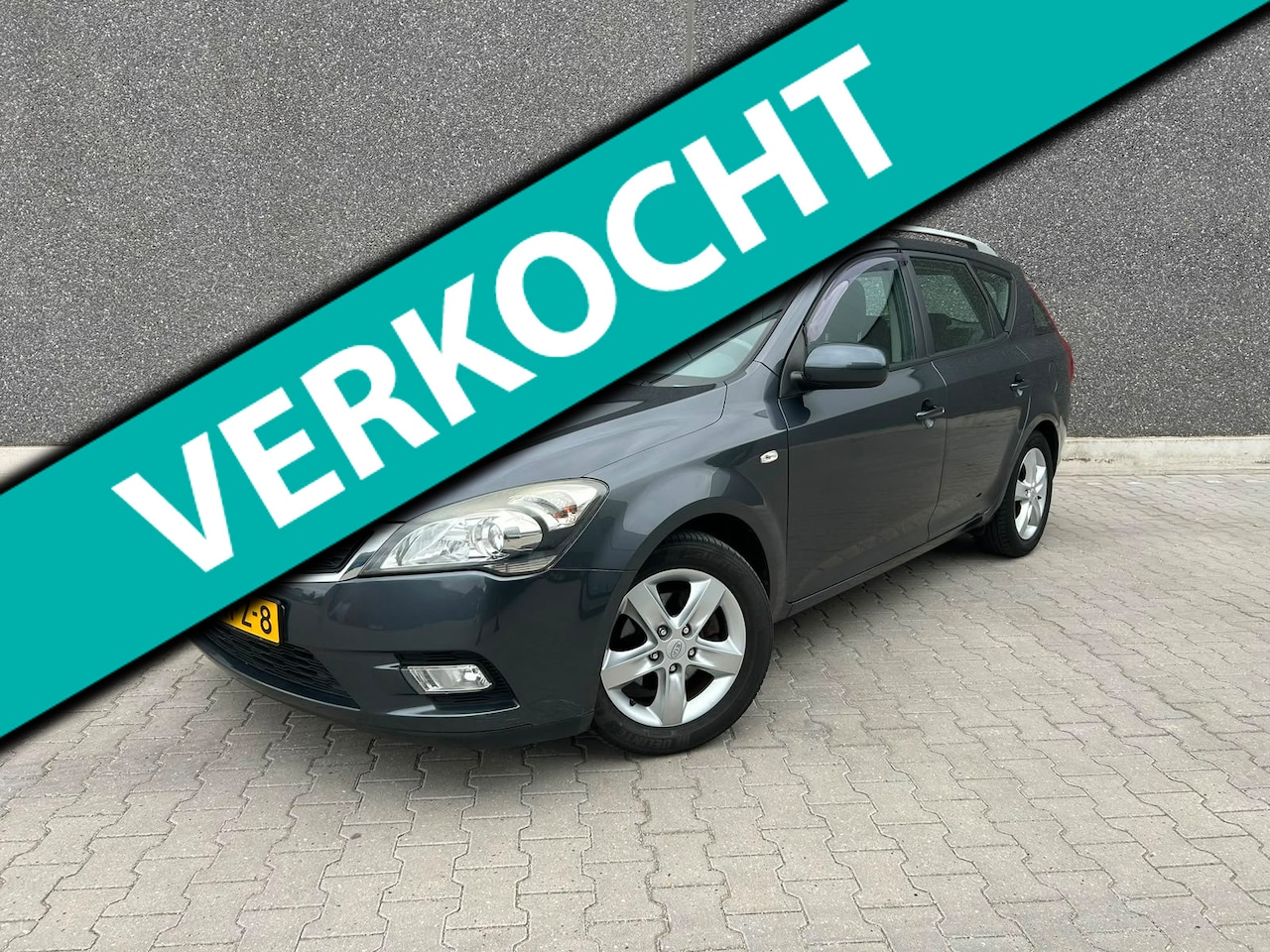 Kia Cee'd Sporty Wagon - 1.4 CVVT Navigator Plus Pack | TREKHAAK | NAVI | AUX/USB | BLUETOOTH | CC | APK T/M 15-6-2 - AutoWereld.nl
