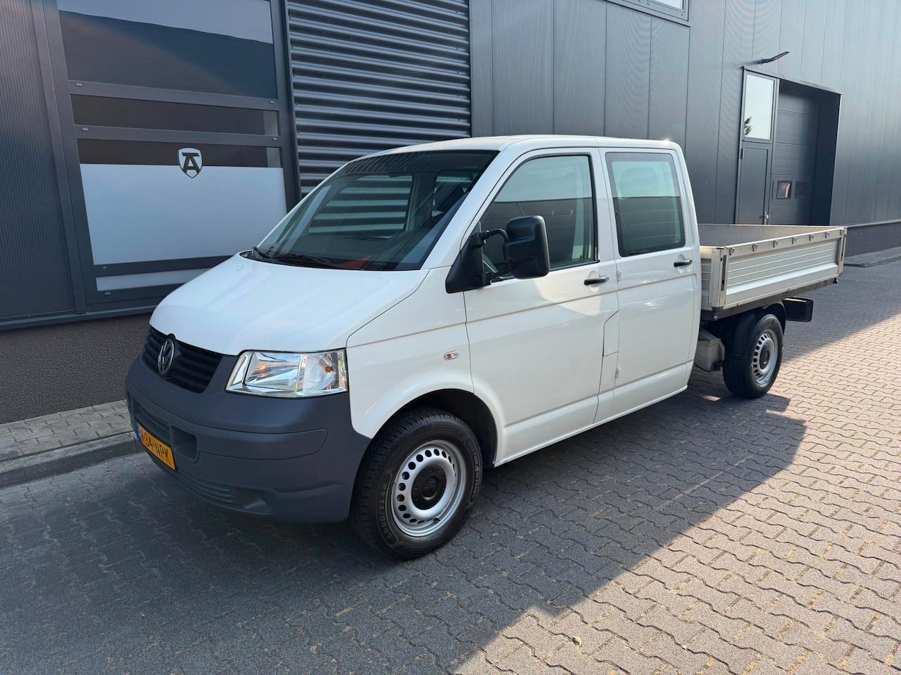 Volkswagen Transporter - 2.0 340 DC mooie auto - AutoWereld.nl