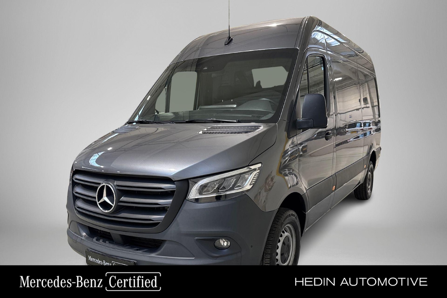 Mercedes-Benz Sprinter - 319 Diesel L2/H2 Automaat RWD | Airco | Trekhaak | Standkachel | Stoelverwarming | LED | P - AutoWereld.nl