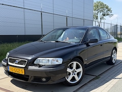 Volvo S60 - 2.5 R 300PK+ Geartronic / Cruise Control / Airco / R-Edit. / 20