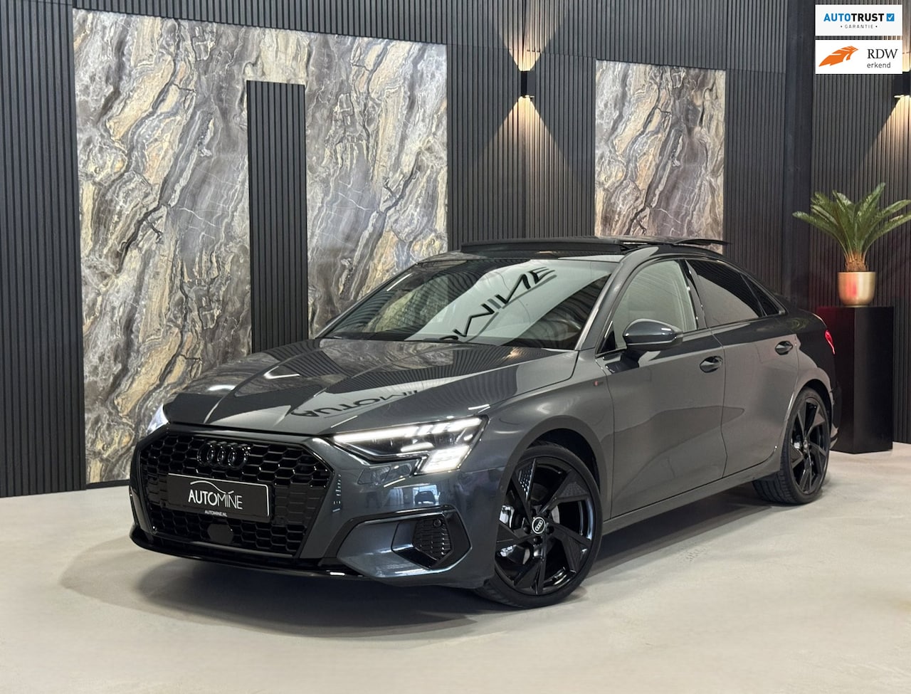 Audi A3 Limousine - 35 TFSI S-line Black Optic|PANO|SFEER|MEMORY|BLIND SPOT|MATRIX - AutoWereld.nl