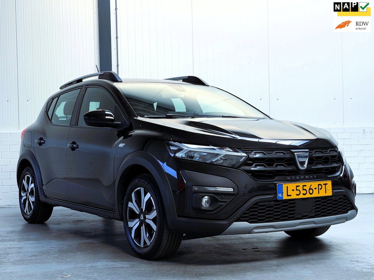 Dacia Sandero Stepway - 1.0 TCe 100 Bi-Fuel Comfort|1e Eigenaar|Camera|Trekhaak - AutoWereld.nl