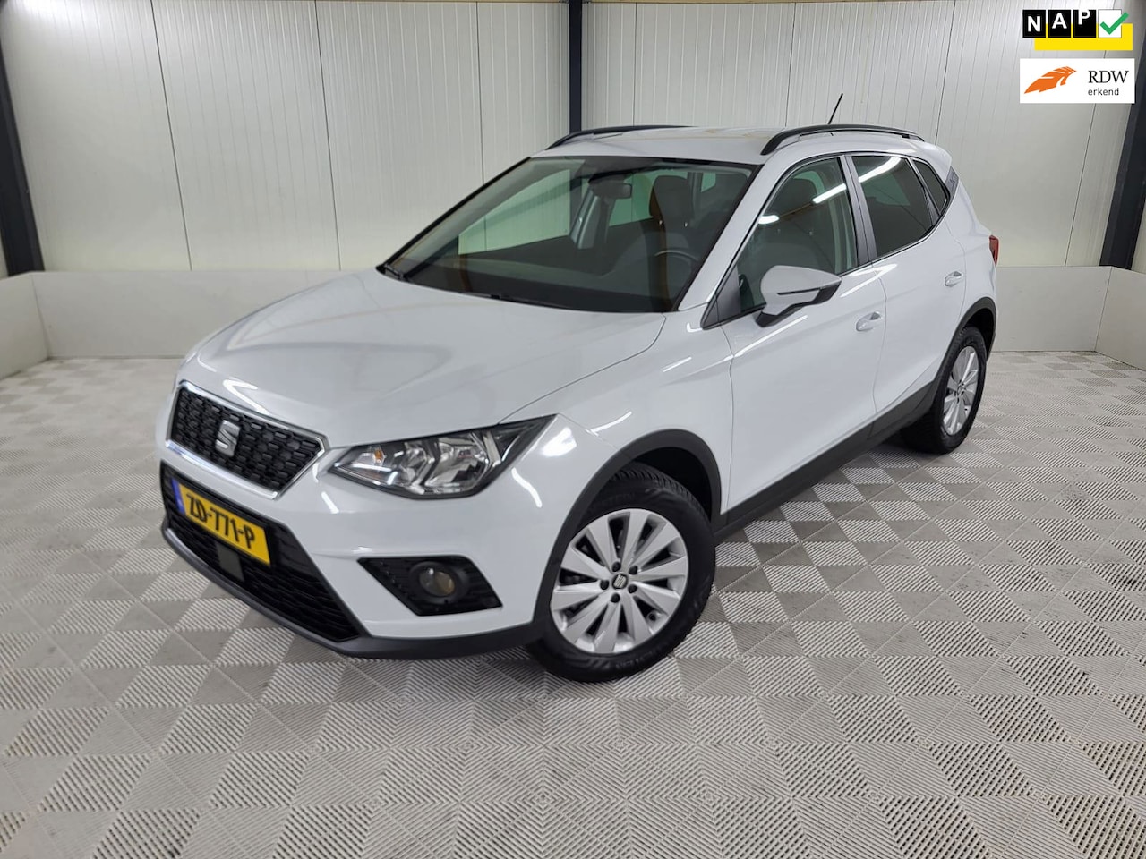 SEAT Arona - Style Business Intense, Automaat, Camera, Navigatie, Parkeersensoren - AutoWereld.nl