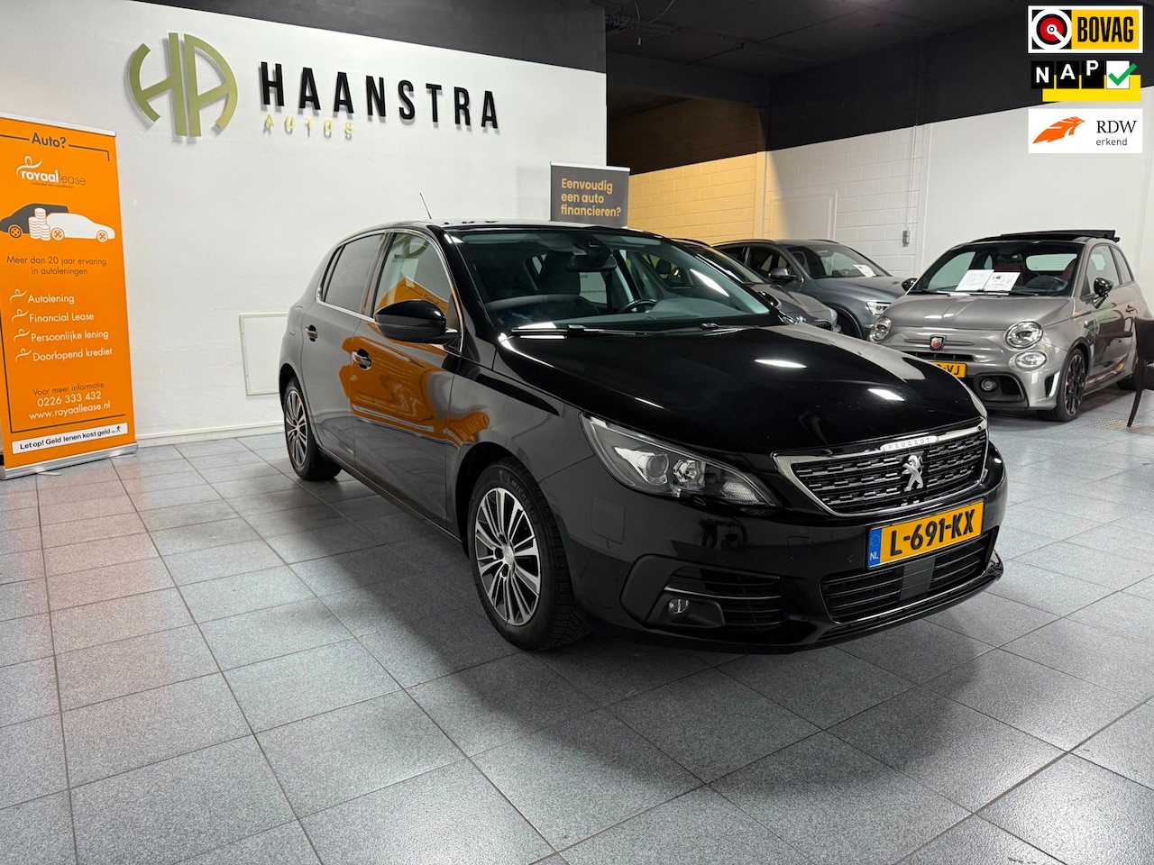 Peugeot 308 - 1.2 PureTech Blue Lease Allure 130 5D 1e Eig Apple-Carplay NL Auto! - AutoWereld.nl