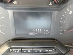Peugeot Partner - 1.2 Premium Benzine * Apple\Android * Cruise * Airco