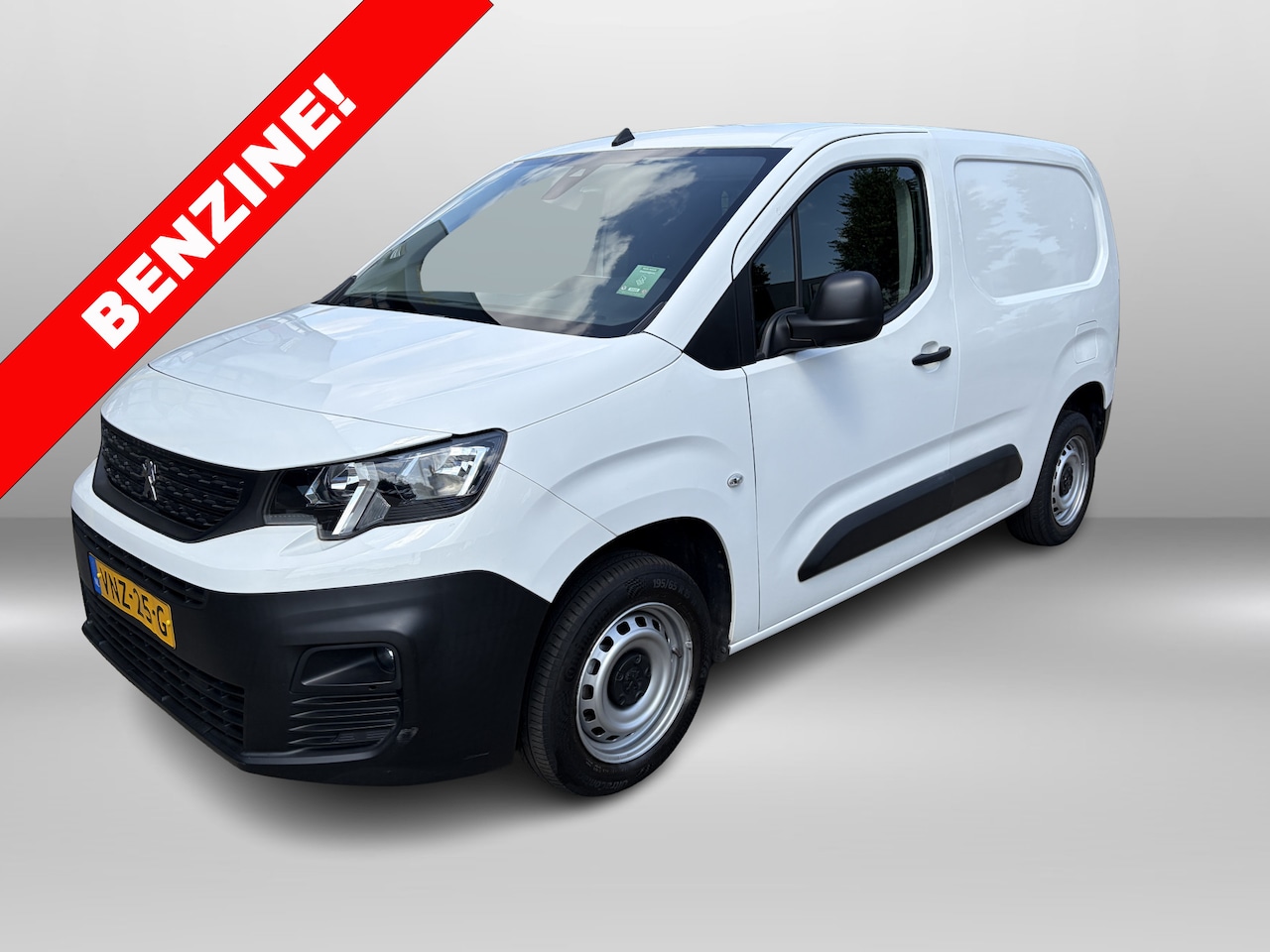 Peugeot Partner - 1.2 PureTech Premium Benzine! * Apple\Android * Cruise * Airco - AutoWereld.nl
