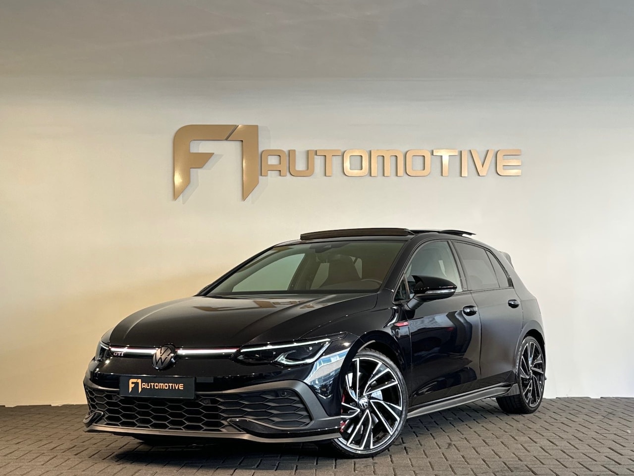Volkswagen Golf - 2.0 TSI GTI Clubsport Pano|Sfeer|IQ|Camera - AutoWereld.nl