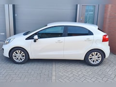 Kia Rio - 1.2 CVVT World Cup Edition Plus World Cup Edition Plus