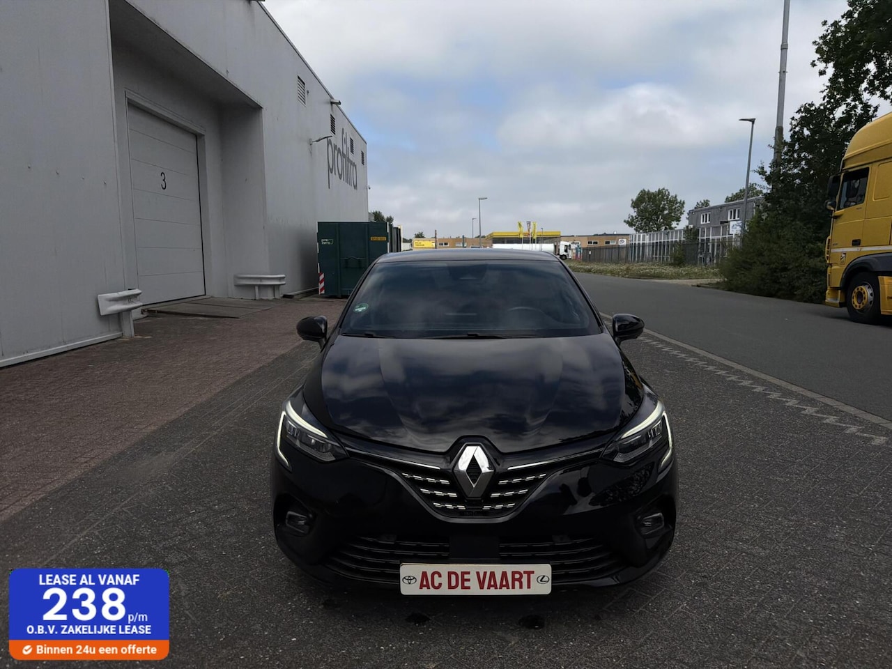 Renault Clio - 1.3 TCe Initiale Paris - CLIMA/VIRTUAL/CAM/NAP - AutoWereld.nl