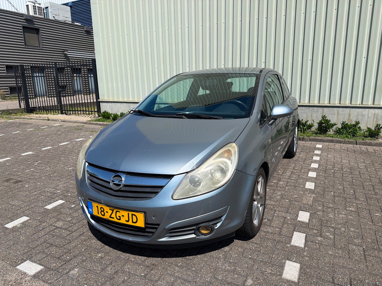 Opel Corsa - 1.2-16V Enjoy 1.2-16V Enjoy - AutoWereld.nl