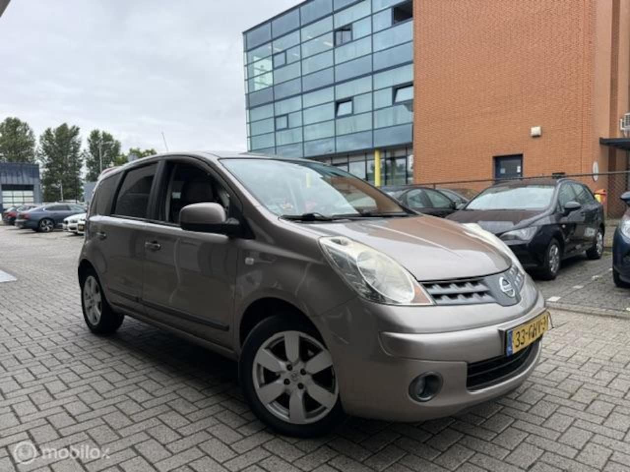 Nissan Note - 1.4 Life Benzine 5 deurs Leer Airco - AutoWereld.nl