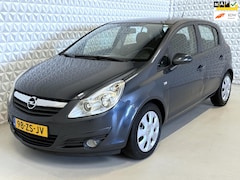 Opel Corsa - 1.2-16V Enjoy 5drs AIRCO - Koppakking lek? (2008)