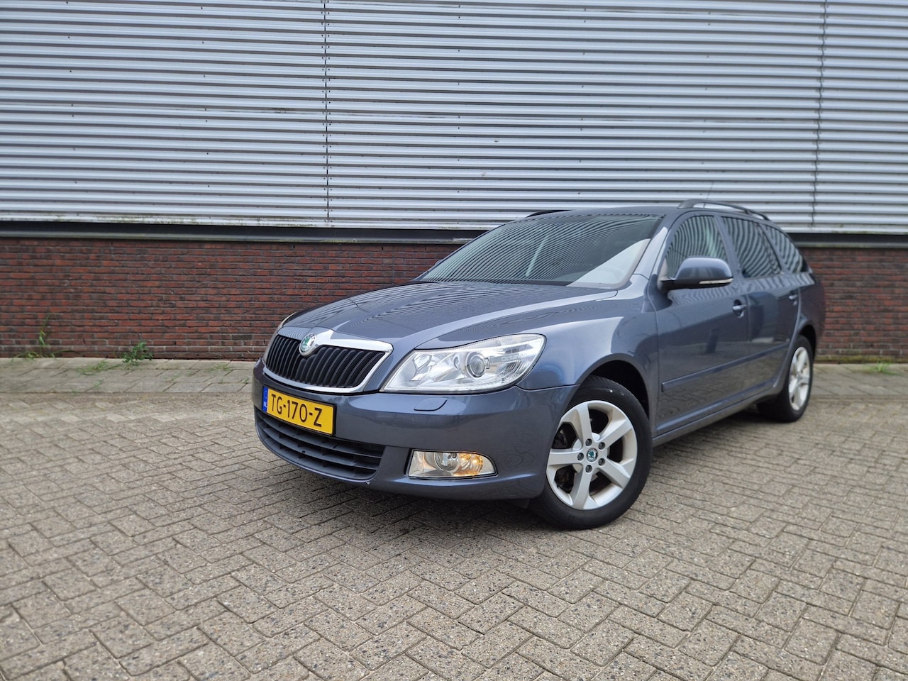 Skoda Octavia Combi - 1.8 TSI Xenon - Clima - Cruise control - Stoelverwarming - AutoWereld.nl