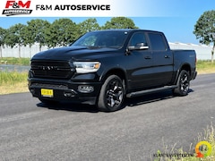 Dodge Ram 1500 - 5.7 V8 4x4 Crew Cab Laramie Clima, cruise, camera, trekhaak, treeplanken, LPG