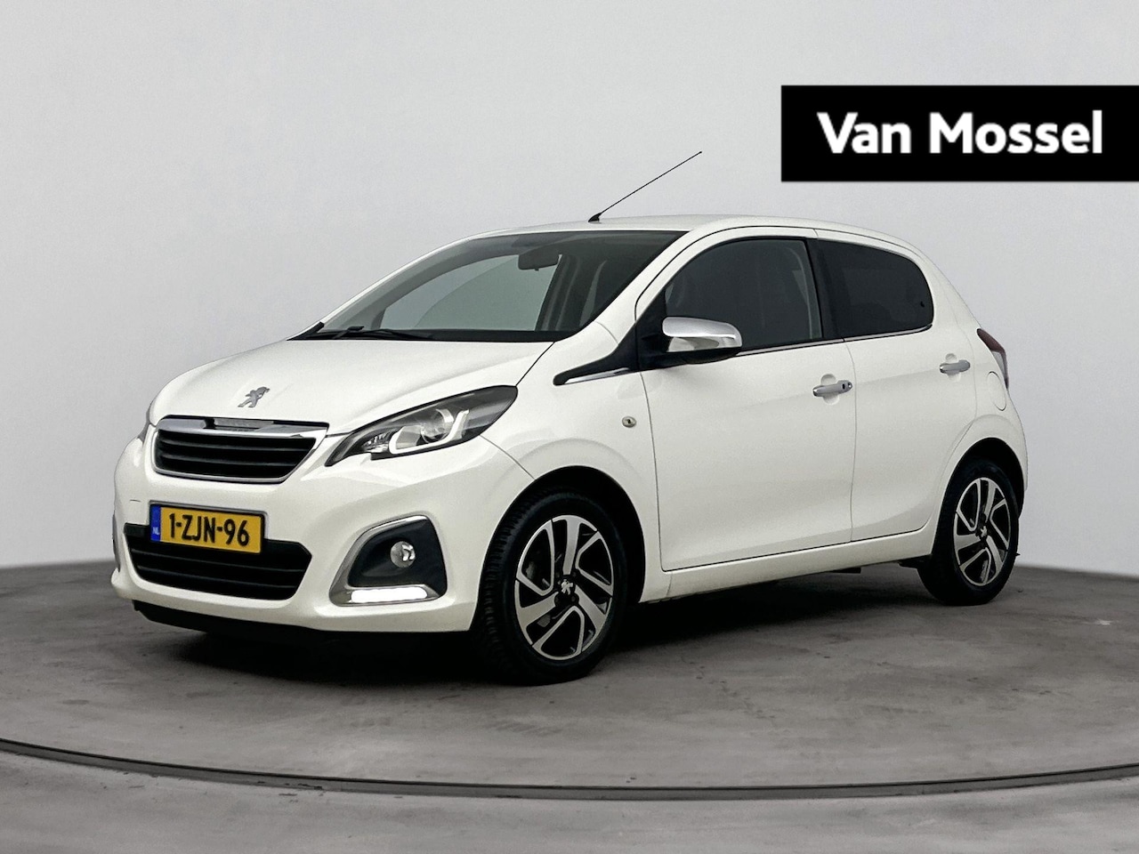 Peugeot 108 - 1.0 e-VTi Première 69PK | Media Scherm | Keyless Entry & Start | Achteruitrijcamera | Clim - AutoWereld.nl