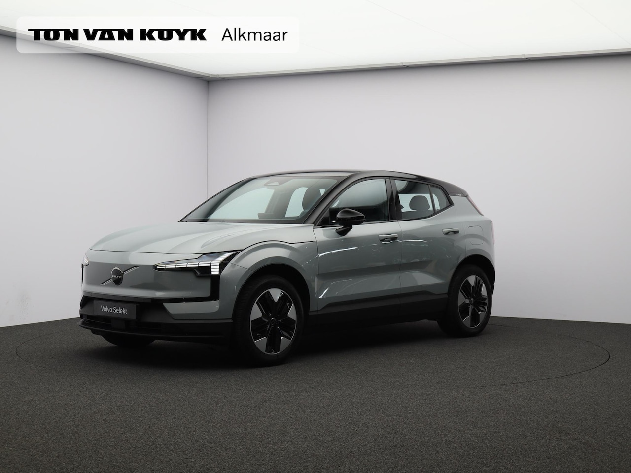 Volvo EX30 - Single Motor Plus 51 kWh / Stoel+Stuurverwarming / Harman Kardon / BLIS / Adaptive Cruise - AutoWereld.nl