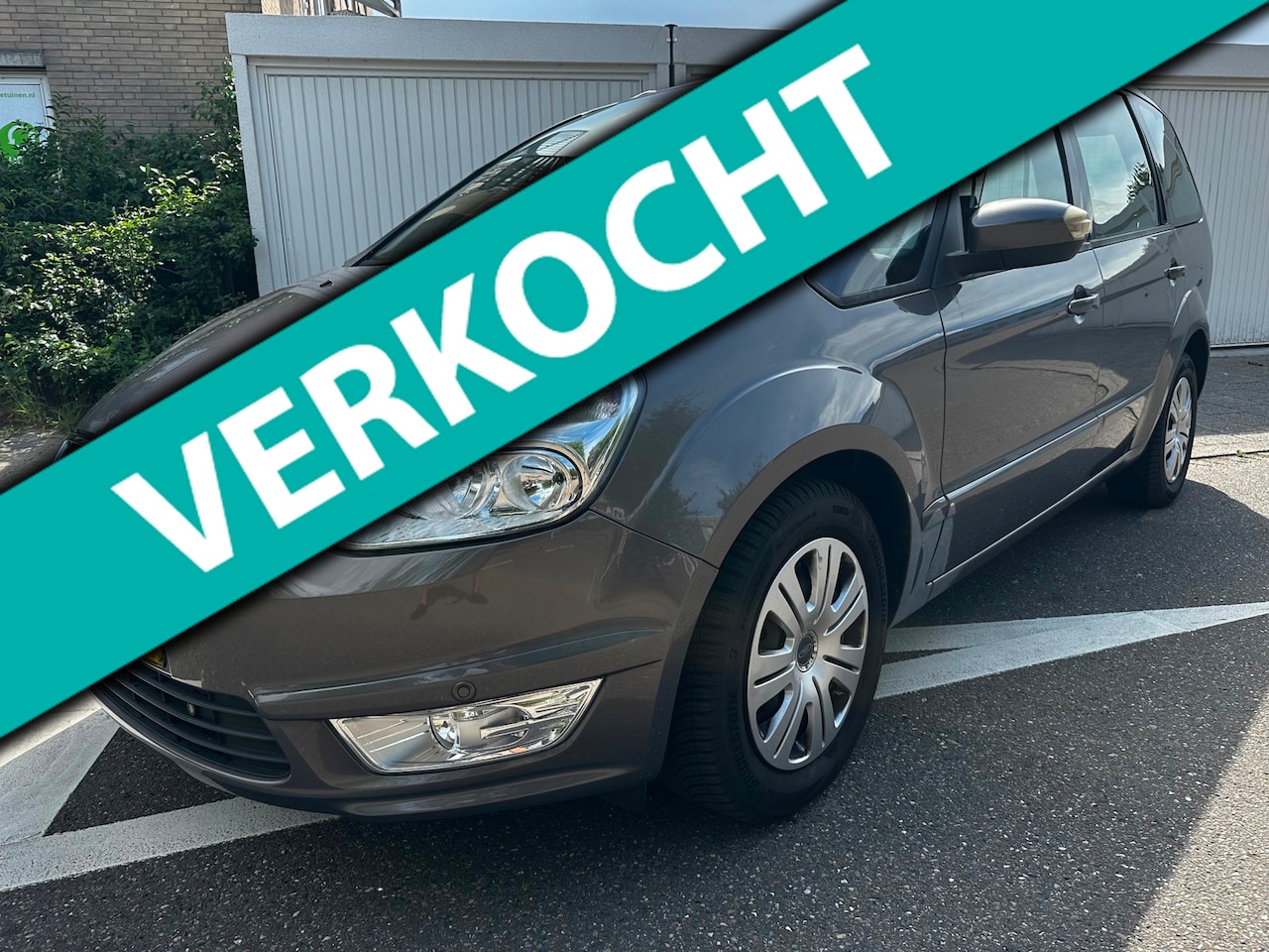 Ford Galaxy - 1.6 SCTi Trend Business 1.6 SCTi Trend Business,7 personen,Groote burt - AutoWereld.nl