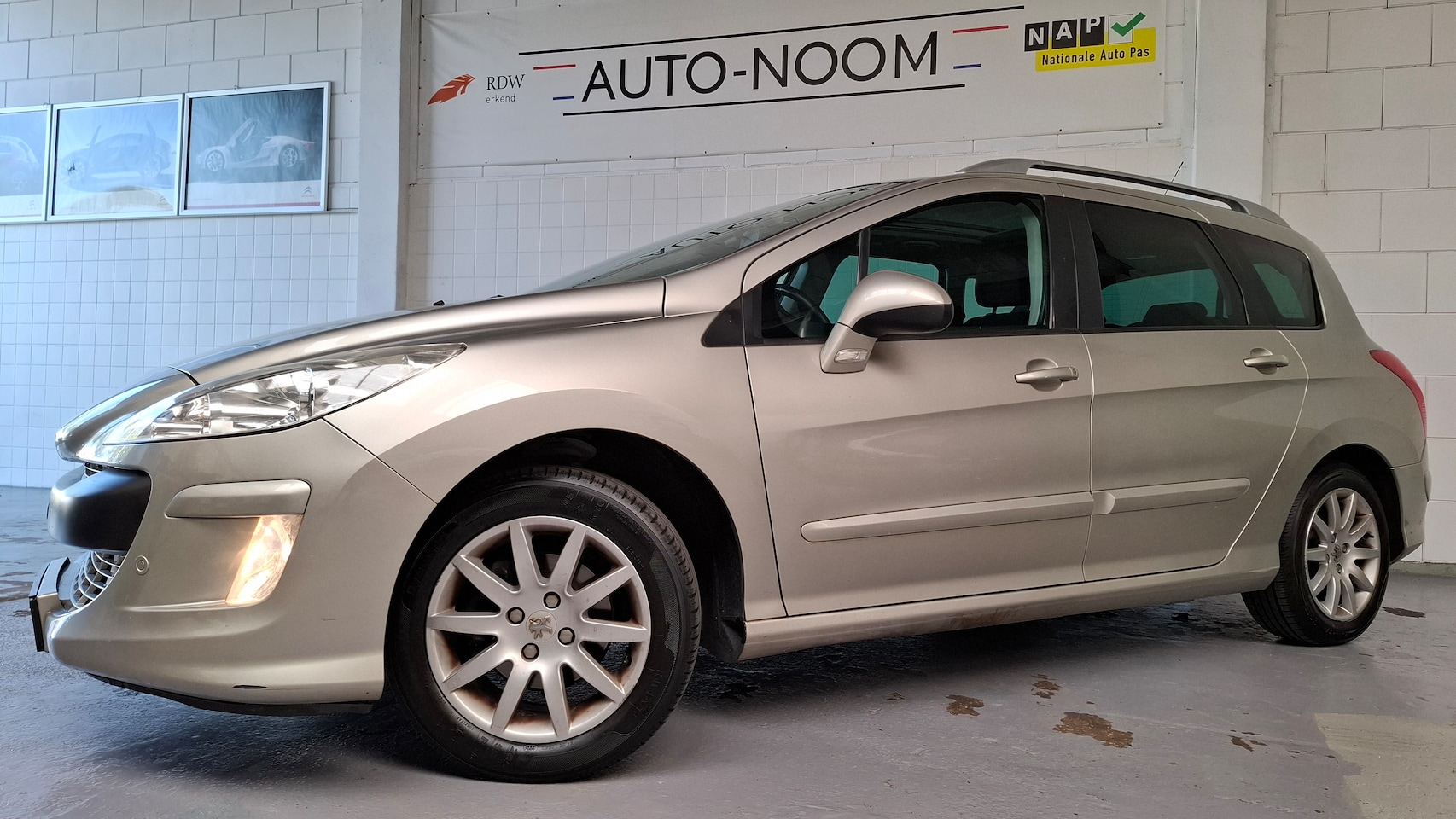 Peugeot 308 SW - 1.6 VTi XS Première NL-AUTO/PANO/SW/CLIMA/STARTEN EN RIJDEN! - AutoWereld.nl