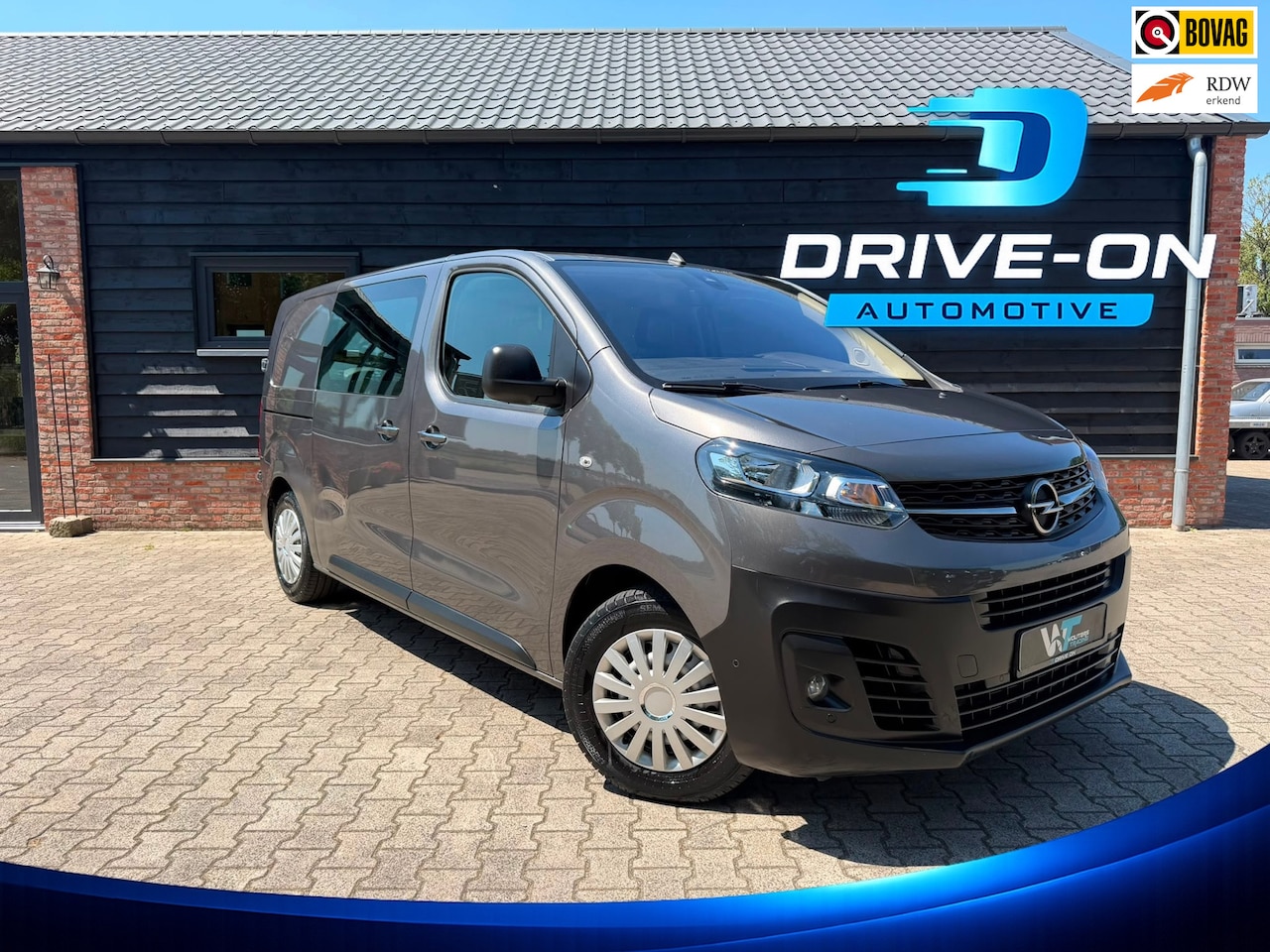 Opel Vivaro - 2.0 CDTI L1H1 - Automaat - 3 pers - scherm - L2 - AutoWereld.nl