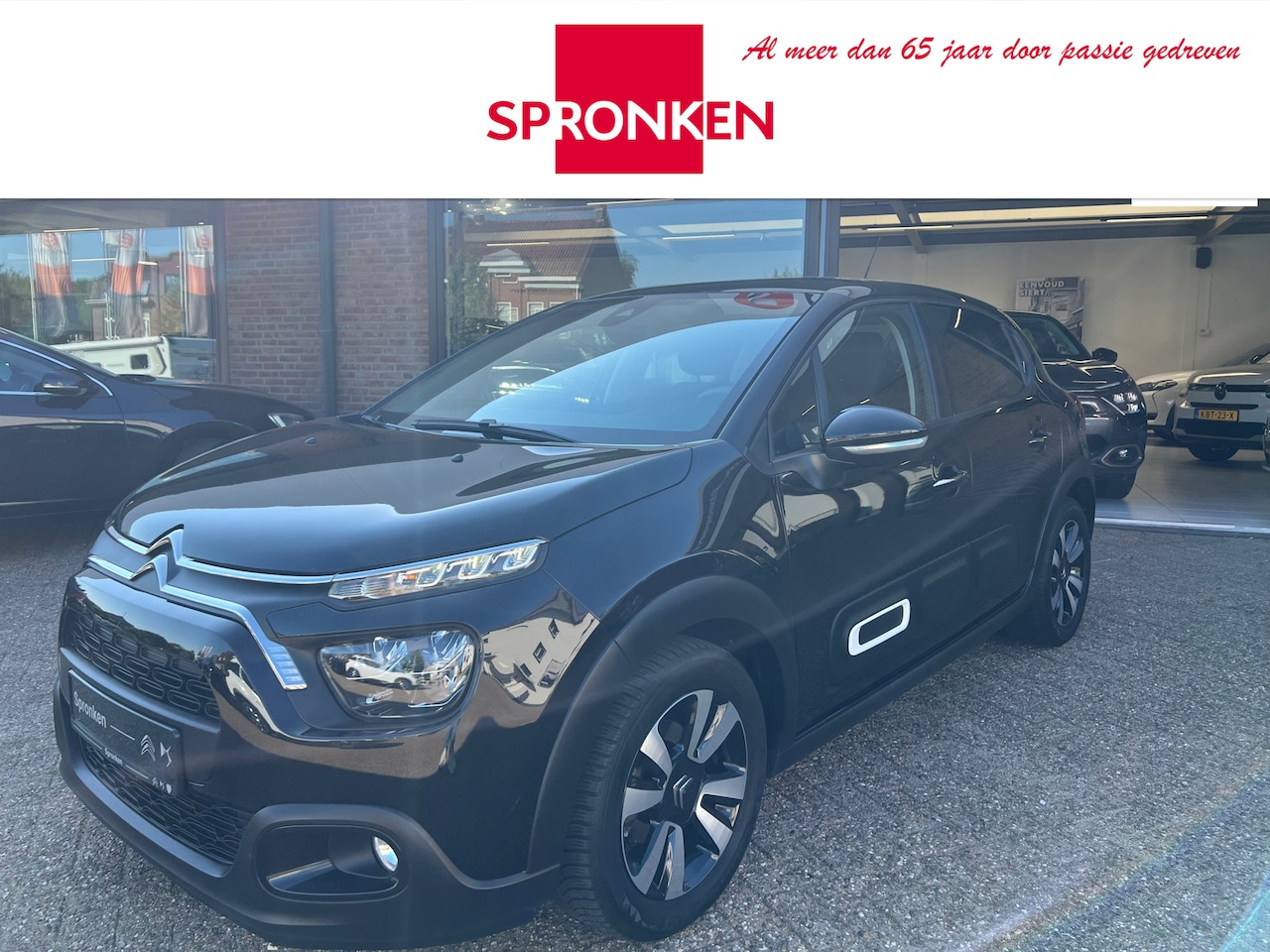 Citroën C3 - 1.2 PureTech ELLE Navi-Keyless-Stoelverwarming-LM velgen - AutoWereld.nl