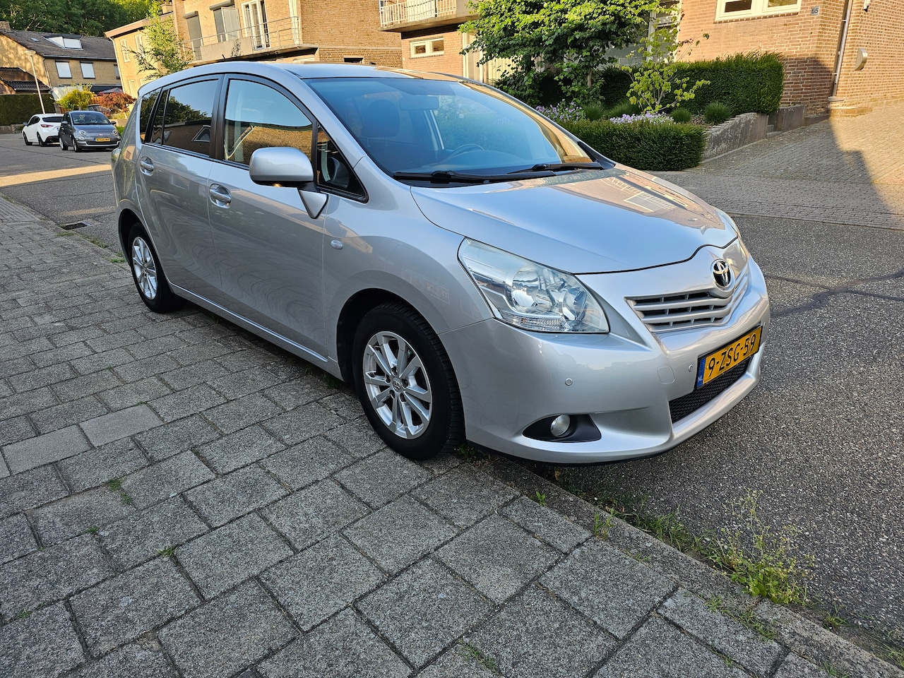 Toyota Verso - 1.8 VVT-i Business - AutoWereld.nl