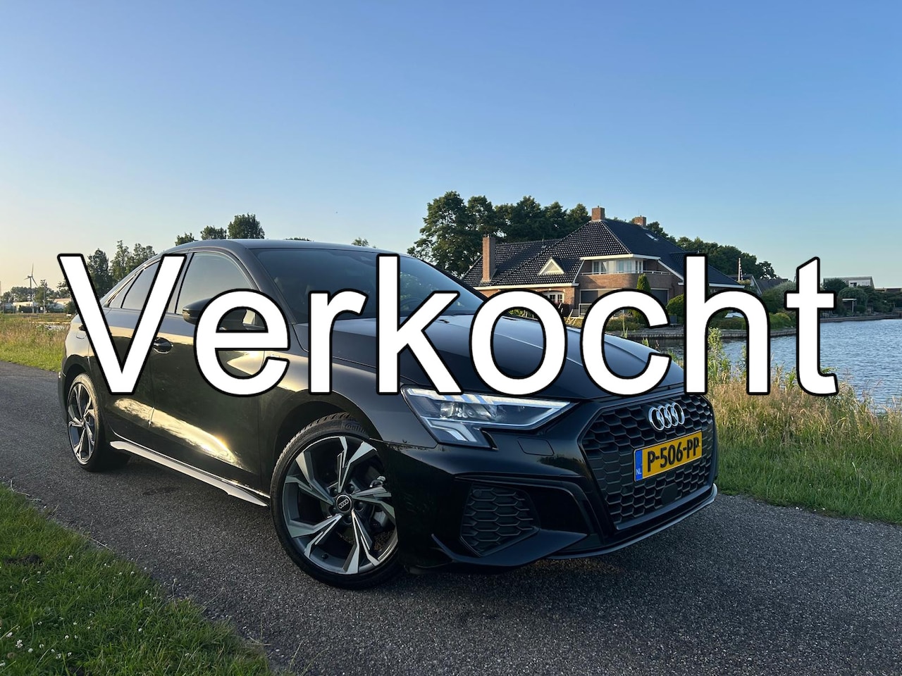 Audi A3 Limousine - 30 TFSI S-Line edition | Apple Carplay | Lane Assist | Parkeersensoren - AutoWereld.nl