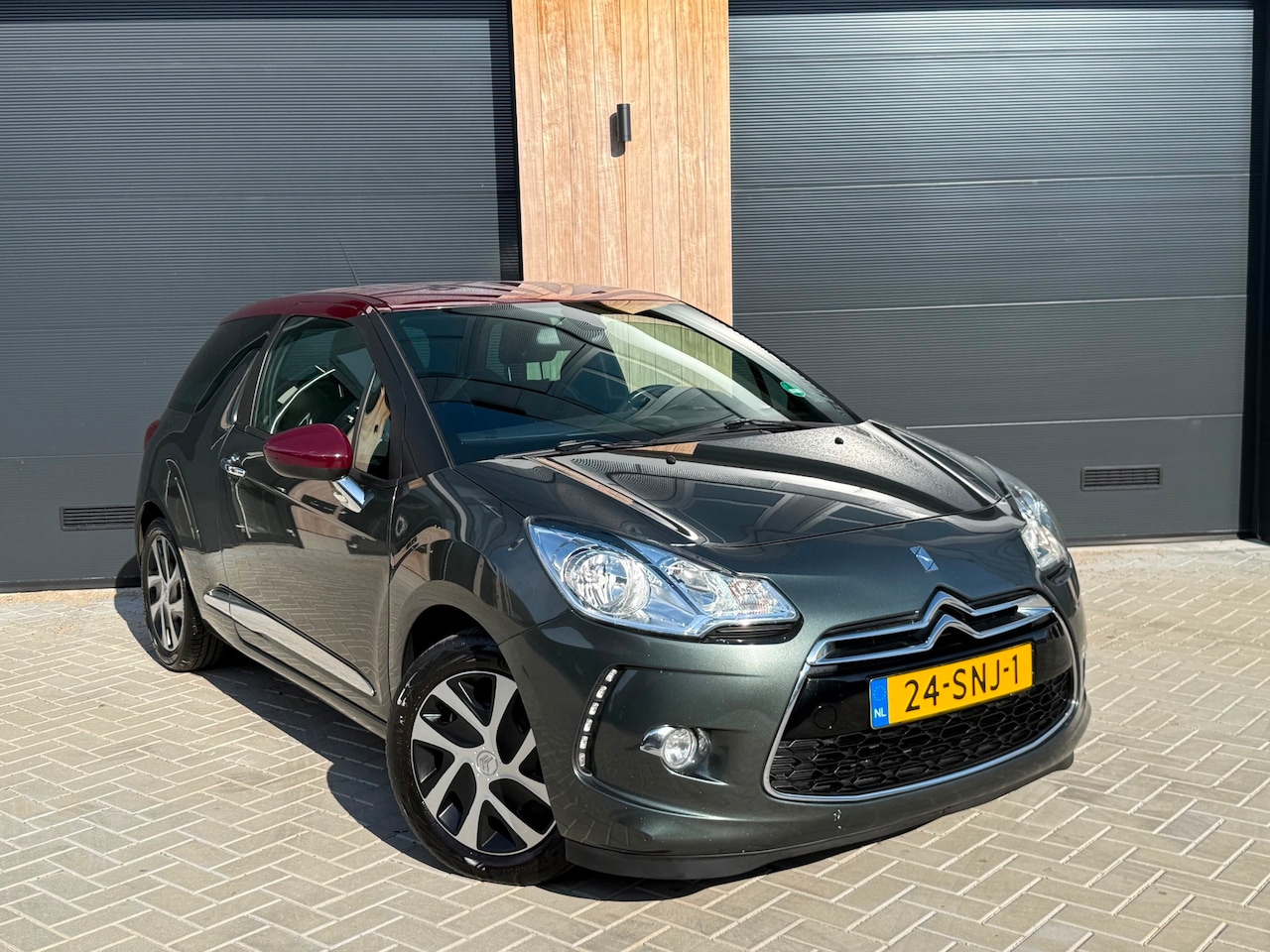 Citroën DS3 - 1.6 e-HDi So Chic(bj2011)CLIMA|PARKEERSENSOR - AutoWereld.nl