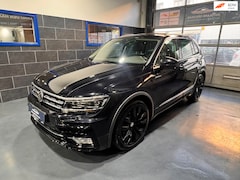 Volkswagen Tiguan - 2.0 TDI 4Motion R-line PANO-KEY-360-VIRTUAL-TREKHAAK-4M-CLIMA