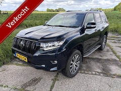 Toyota Land Cruiser - 2.8 D-4D-F Executive Window Van