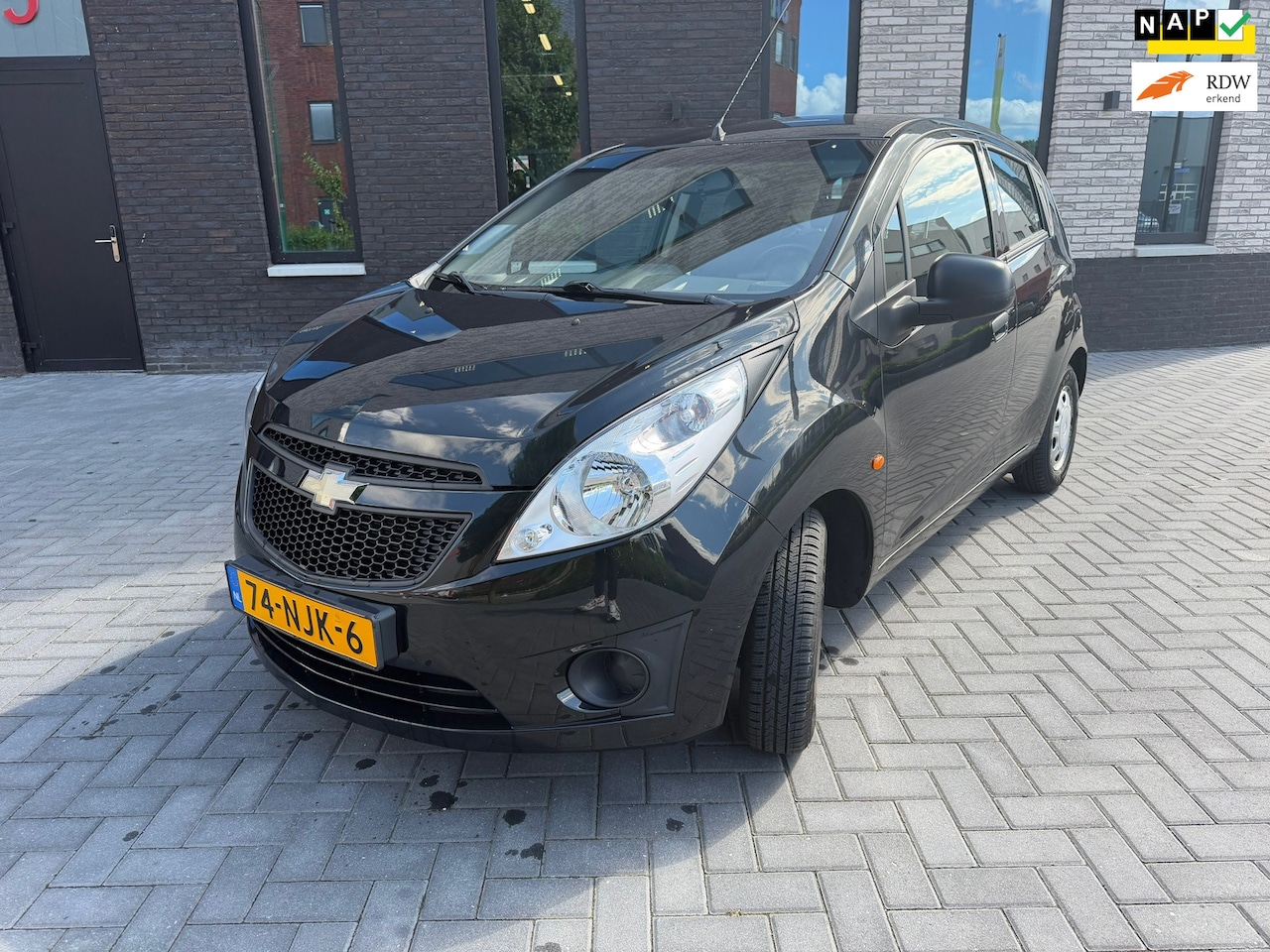 Chevrolet Spark - 1.0 16V LS 1.0 16V LS - AutoWereld.nl