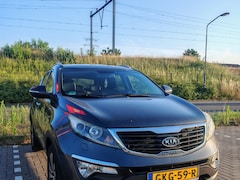 Kia Sportage - 2.0 X-clusive 4wd First Edition All power windows, all heated seats, touchscreen, subwoofer, 4x4