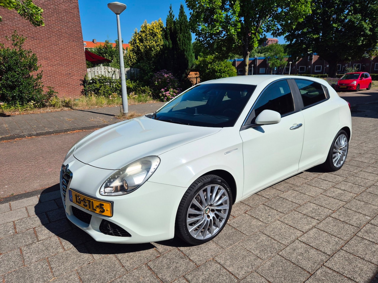 Alfa Romeo Giulietta - 1.4 T Distinctive AUTOMAAT - AutoWereld.nl