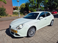 Alfa Romeo Giulietta - 1.4 T Distinctive AUTOMAAT