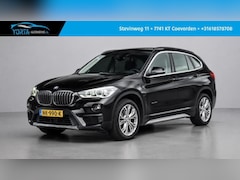 BMW X1 - sDrive20i High Executive NL AUTO*PANO*ACC*AFN. HAAK