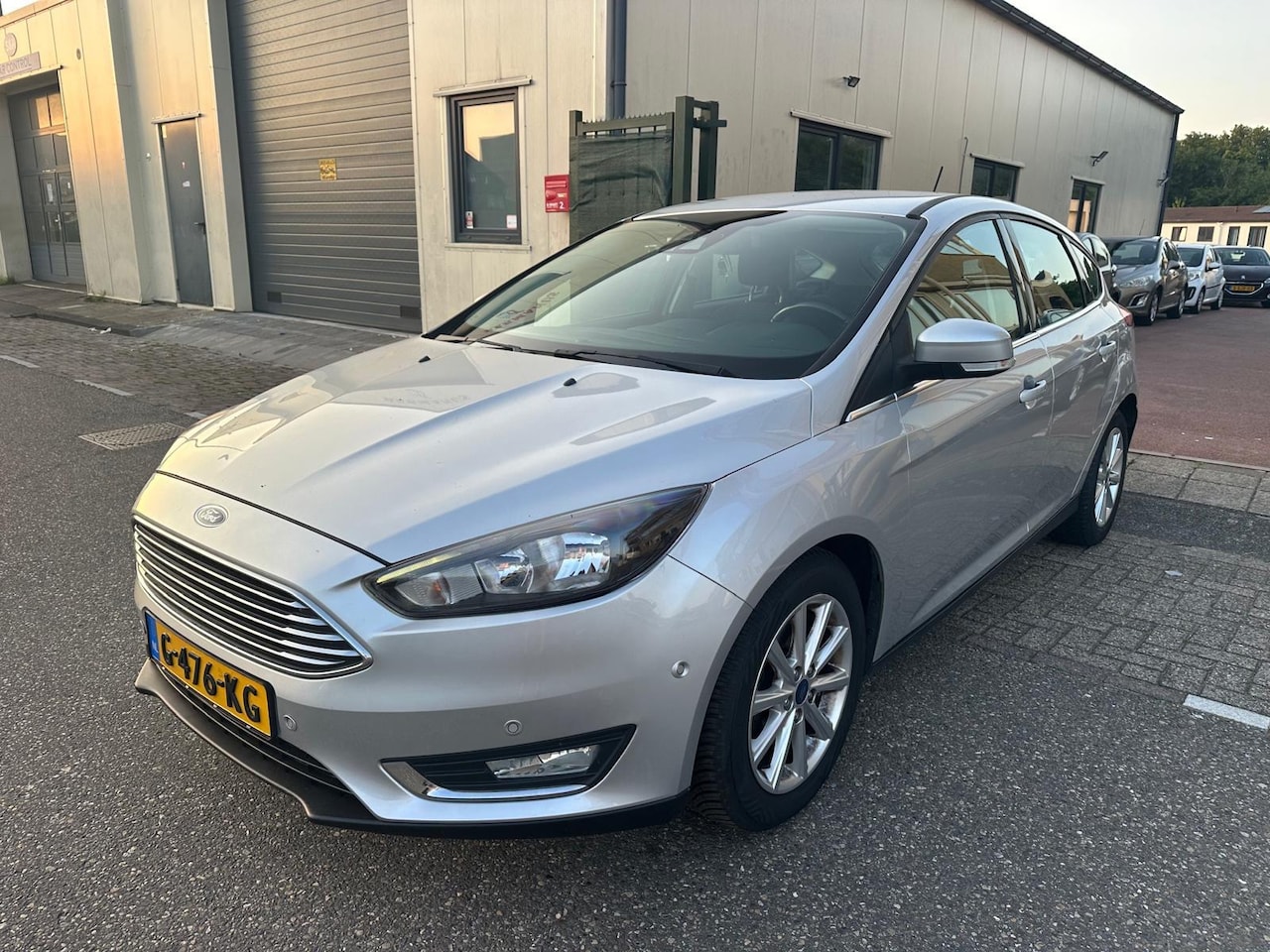Ford Focus - 1.0 Titanium 2018 Navigatie PDC - AutoWereld.nl