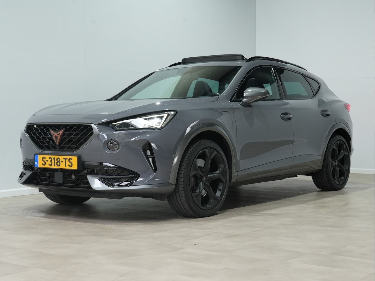 CUPRA Formentor - 1.4 e-Hybrid VZ Copper Ed. | Panorama | Camera | Kuipstoelen | 19"Lm 329 - AutoWereld.nl