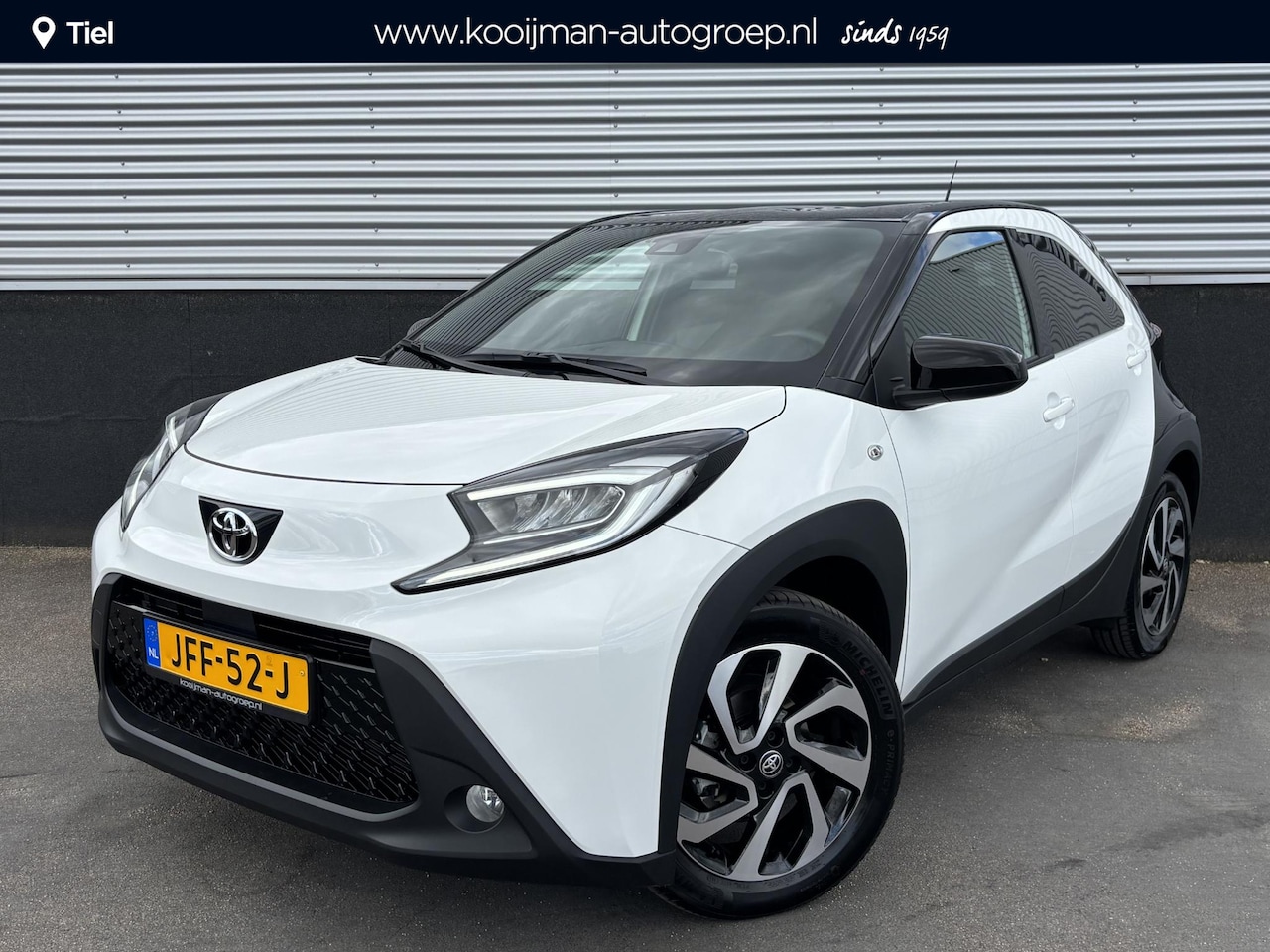 Toyota Aygo X - 1.0 VVT-i S-CVT Pulse Automaat, NL-auto, Lichtmetalen velgen, LED, Achteruitrijcamera, Nav - AutoWereld.nl
