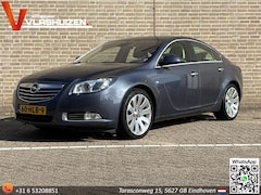 Opel Insignia - 2.0 T Executive Automaat | Leder | Climate | Cruise | Navi | Stoelverwarming |