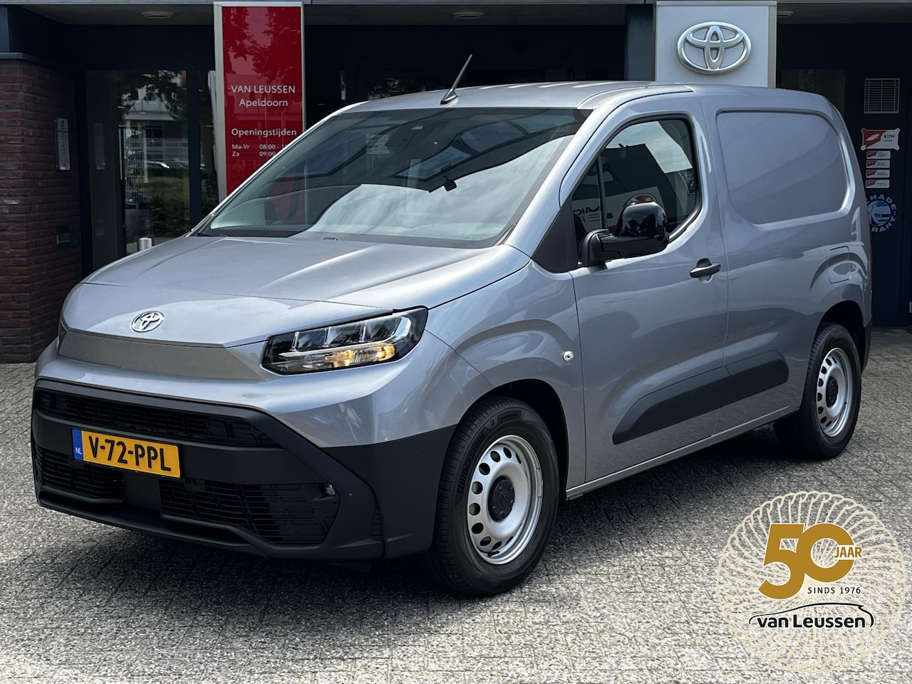 Toyota PROACE CITY Electric - Challenger 50 kWh CLIMA PARK-SENSOR STOELVERWARMING APPLE/ANDROID CRUISE - AutoWereld.nl
