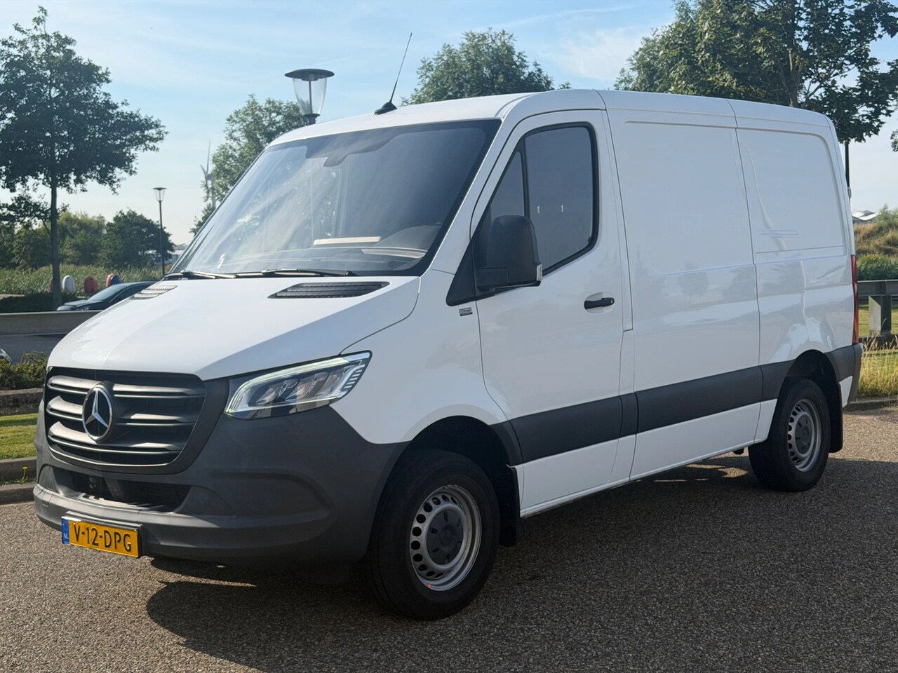 Mercedes-Benz Sprinter - 317CDI L1H1 Automaat Airco Trekhaak Apple Carplay - AutoWereld.nl