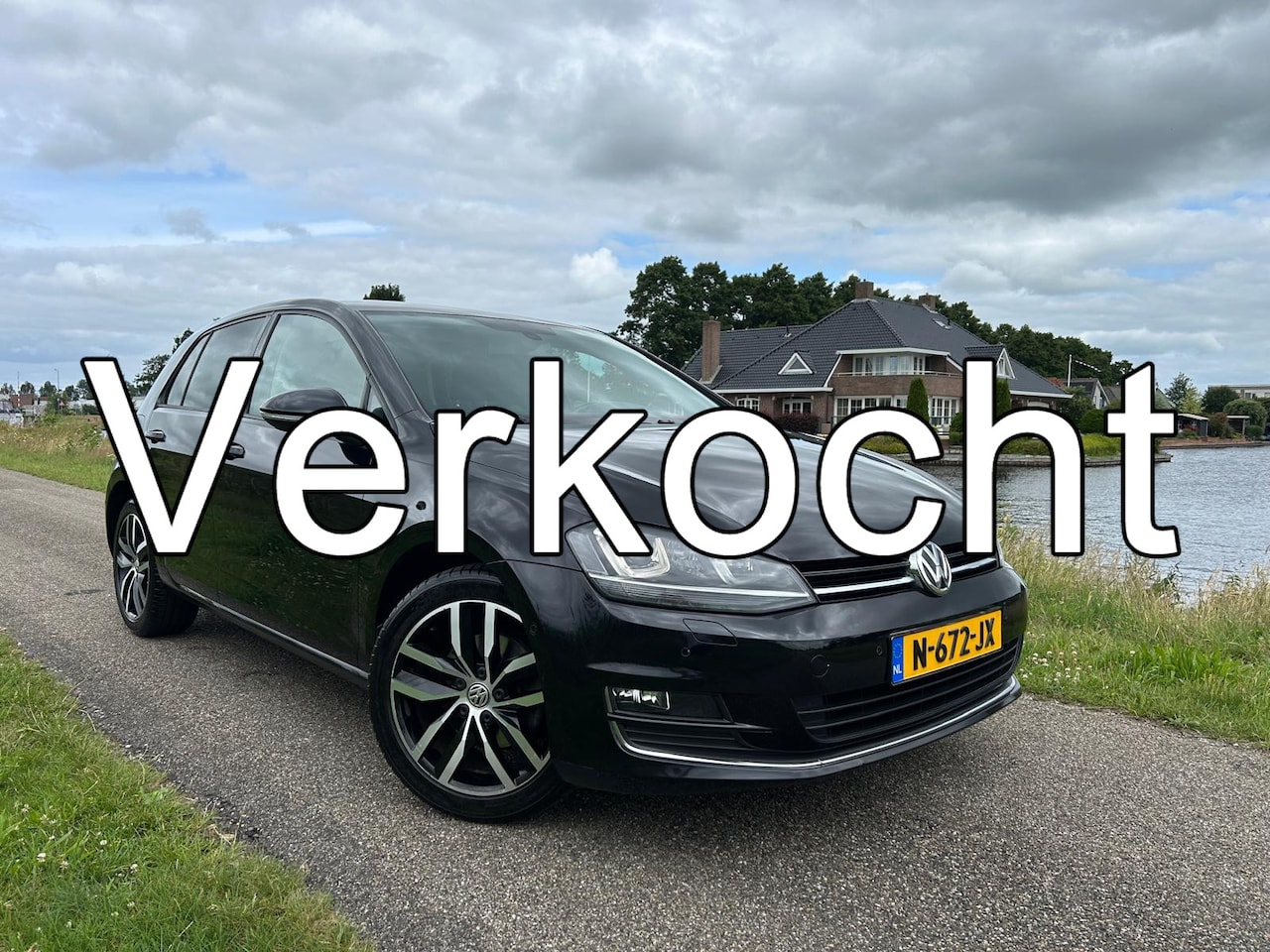 Volkswagen Golf - 1.4 TSI Highline | Stoelverwarming | LED | Bluetooth | Airco - AutoWereld.nl