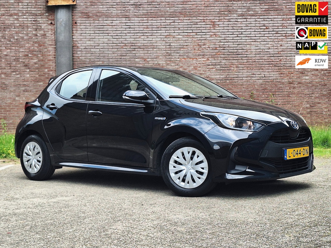 Toyota Yaris - 1.5 Hybrid Active Automaat , Cruise-en Climat-control, Apple Carplay, A.rij camera, Ned.Au - AutoWereld.nl