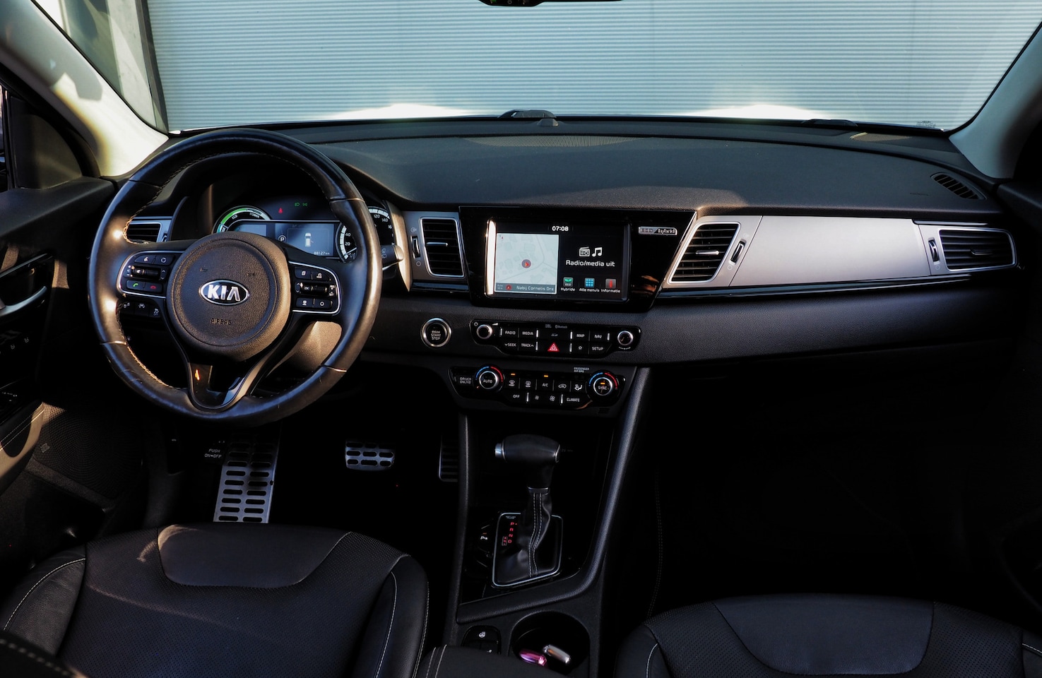 Kia Niro - 1.6 GDi Hybrid ExecutiveLine LUXE! LEDER! TREKH.