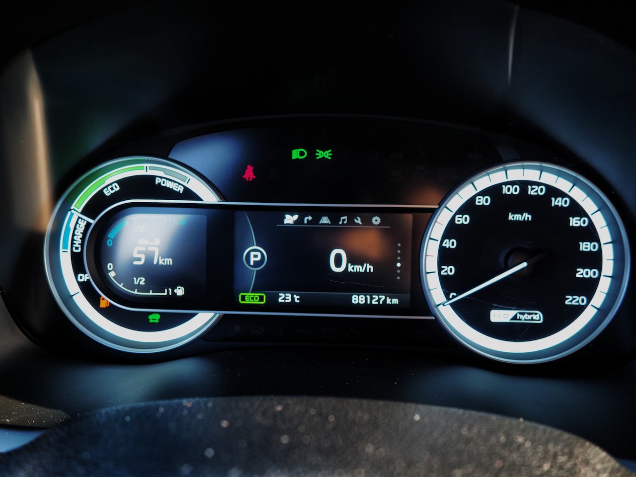 Kia Niro - 1.6 GDi Hybrid ExecutiveLine LUXE! LEDER! TREKH.
