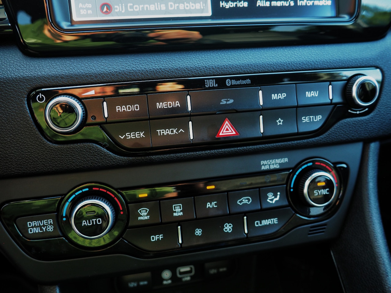 Kia Niro - 1.6 GDi Hybrid ExecutiveLine LUXE! LEDER! TREKH.