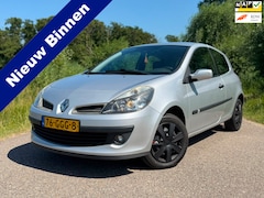 Renault Clio - 1.2-16V Special Line / NL en 3-deurs / Airco / Radio - CD / Elektrische Ramen Voor /NAP