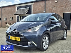 Toyota Aygo - 1.0 VVT-i x-play I Camera I Airco I CV I Cruise