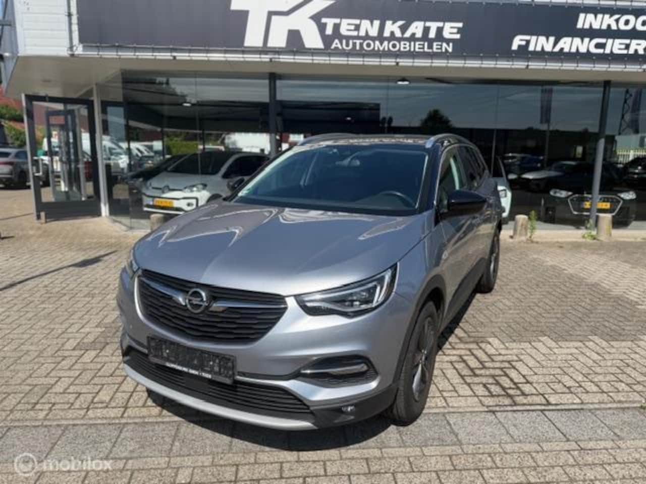 Opel Grandland X - 1.2 Turbo Innovation 1.2 Turbo Innovation - AutoWereld.nl