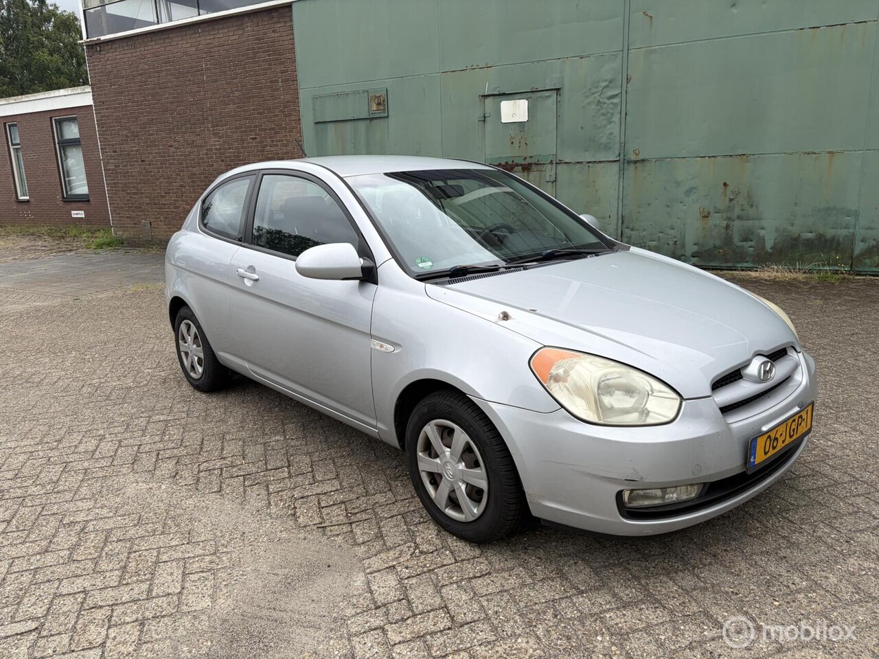 Hyundai Accent - 1.4i Dynamic Joy 1.4i Dynamic Joy - AutoWereld.nl